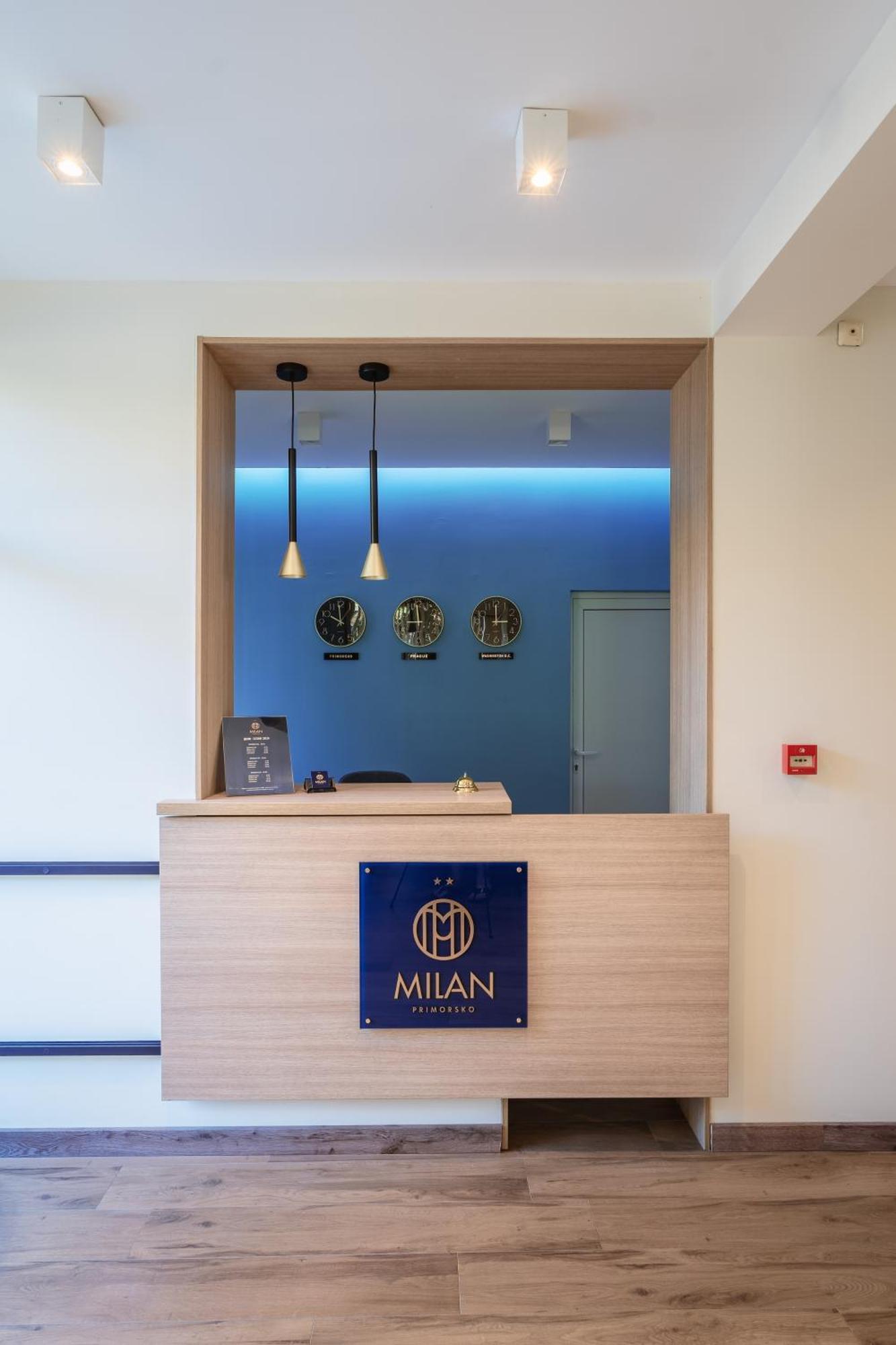 Hotel Milan Приморсько Екстер'єр фото